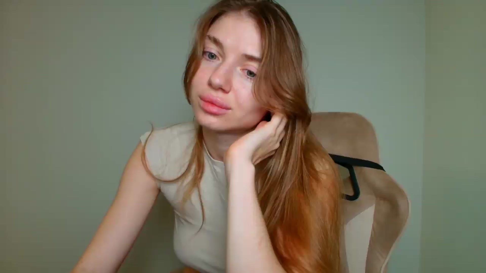 Gallery image thumbnail from Make_my_Luck's myfreecams stream on, 07/19/2026, 06:23 image 16 of 20