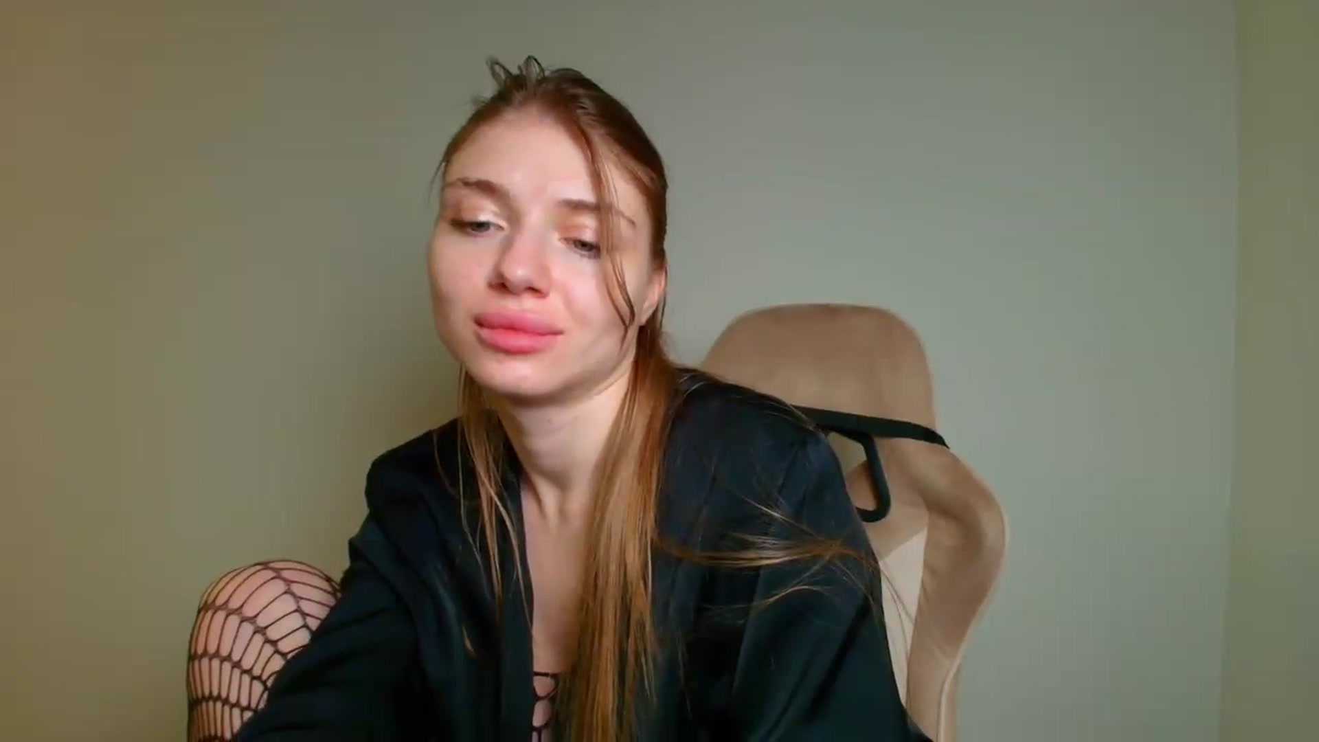 Gallery image thumbnail from Make_my_Luck's myfreecams stream on, 07/19/2026, 11:13 image 11 of 20