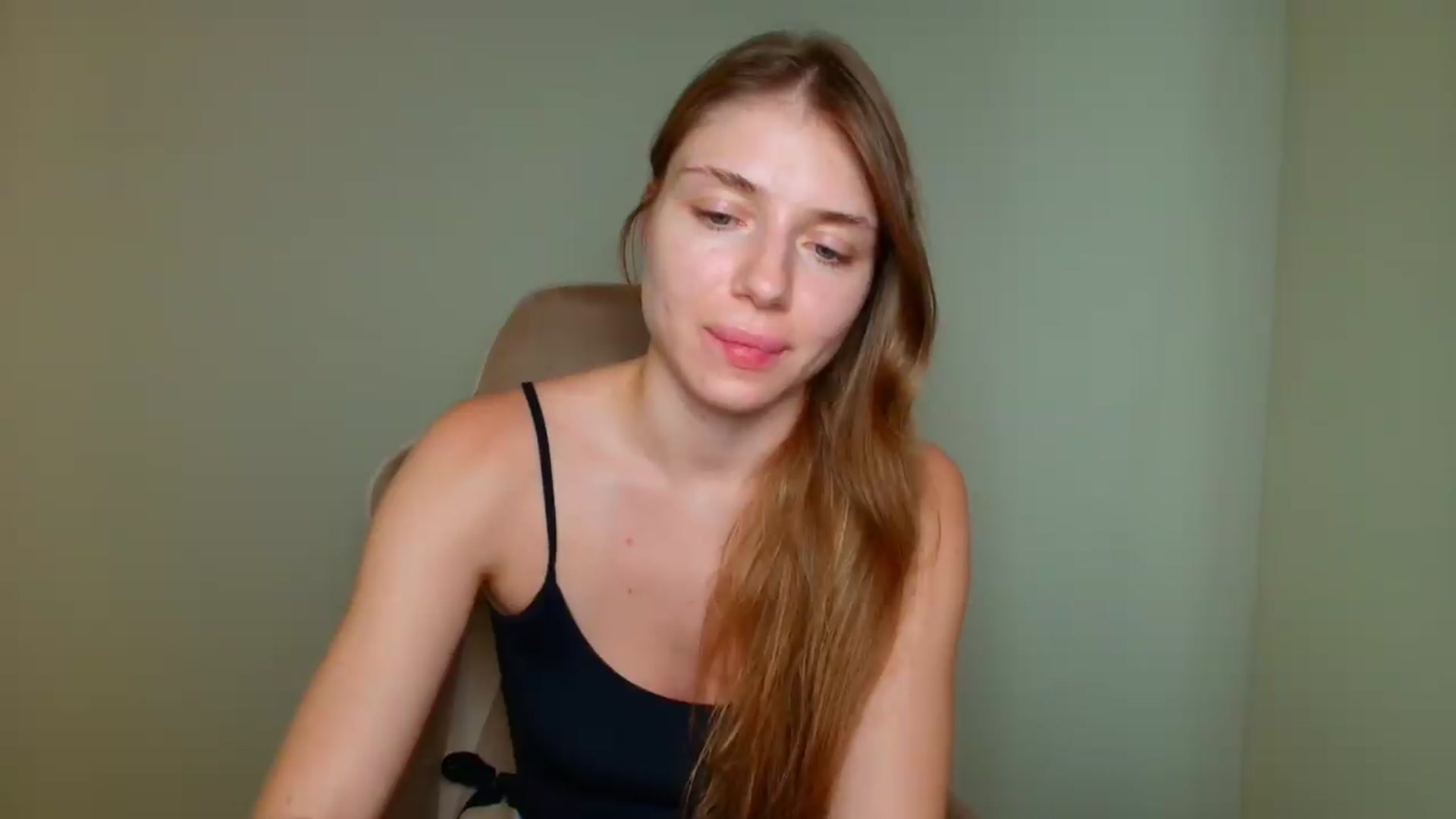 Gallery image thumbnail from Make_my_Luck's myfreecams stream on, 08/08/2026, 12:51 image 18 of 20