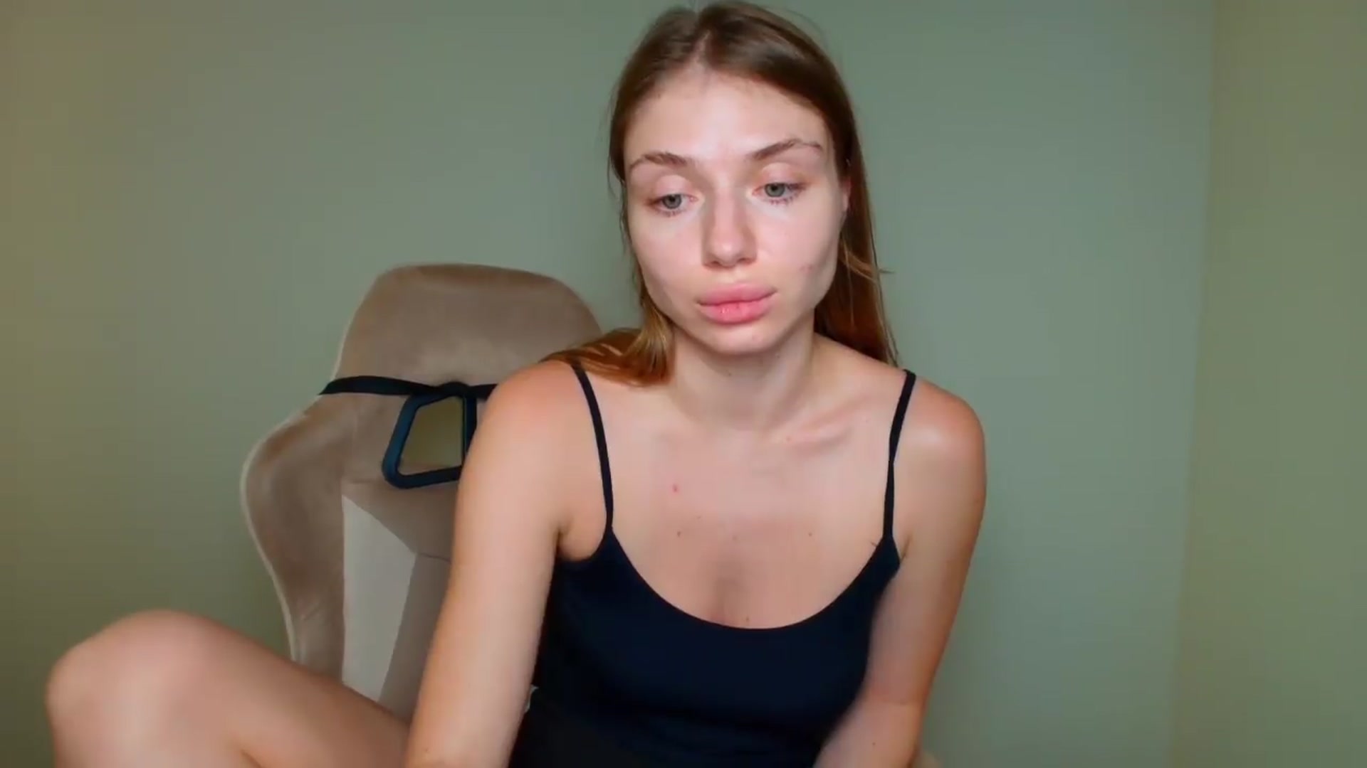 Gallery image thumbnail from Make_my_Luck's myfreecams stream on, 08/08/2026, 12:51 image 8 of 20