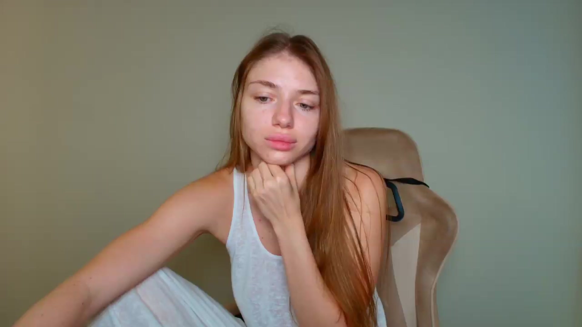 Gallery image thumbnail from Make_my_Luck's myfreecams stream on, 08/09/2026, 08:46 image 11 of 20
