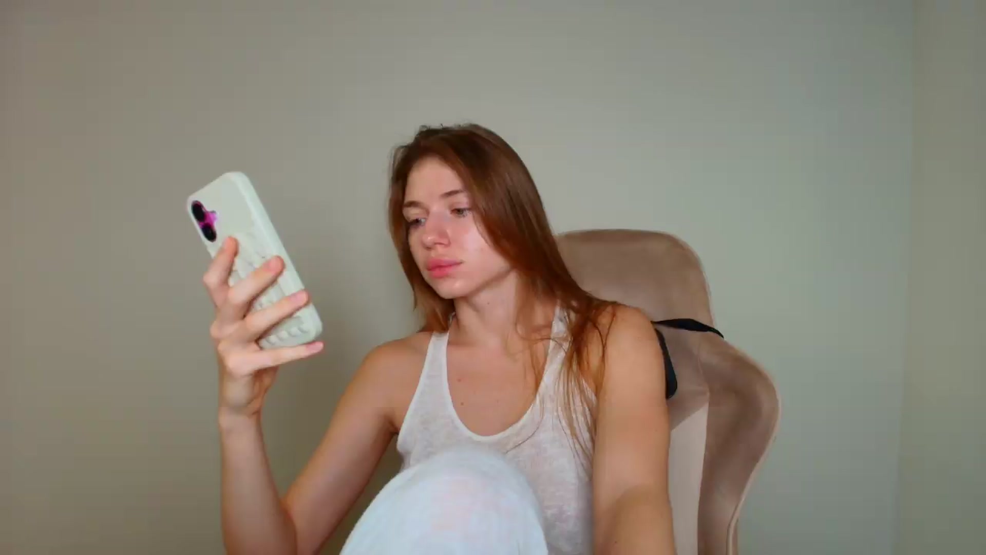 Gallery image thumbnail from Make_my_Luck's myfreecams stream on, 08/09/2026, 09:09 image 4 of 20
