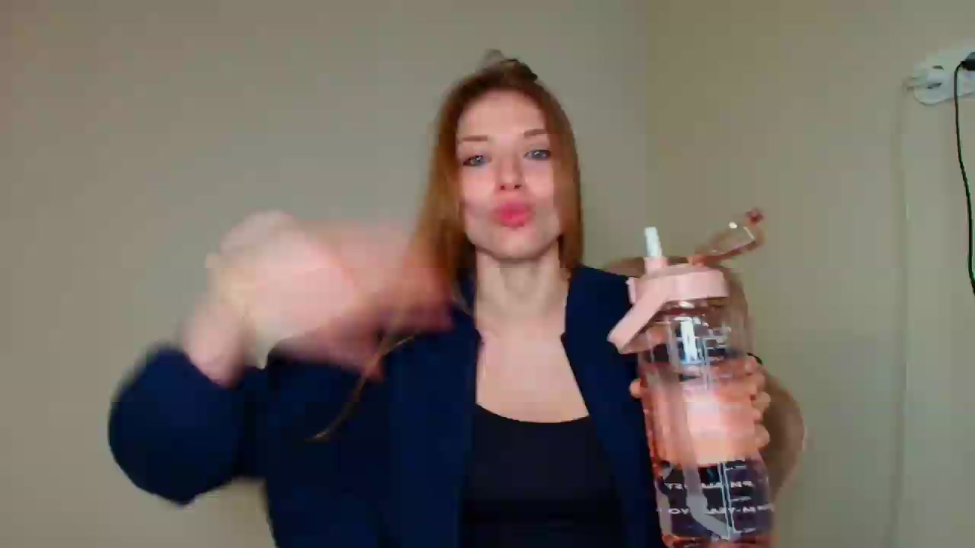 Gallery image thumbnail from Make_my_Luck's myfreecams stream on, 08/16/2026, 09:28 image 20 of 20