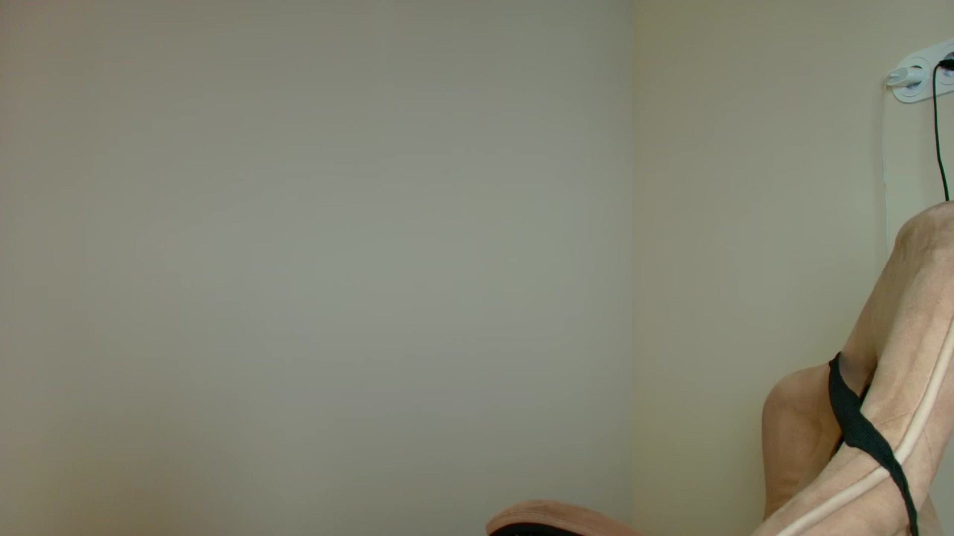 Gallery image thumbnail from Make_my_Luck's myfreecams stream on, 08/16/2026, 09:28 image 12 of 20