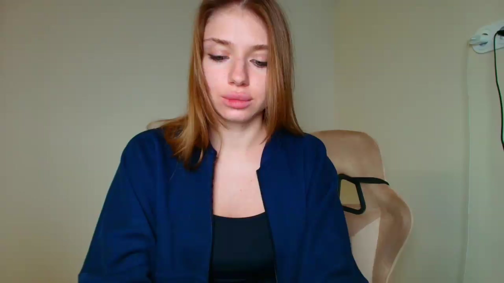 Gallery image thumbnail from Make_my_Luck's myfreecams stream on, 08/16/2026, 09:28 image 16 of 20