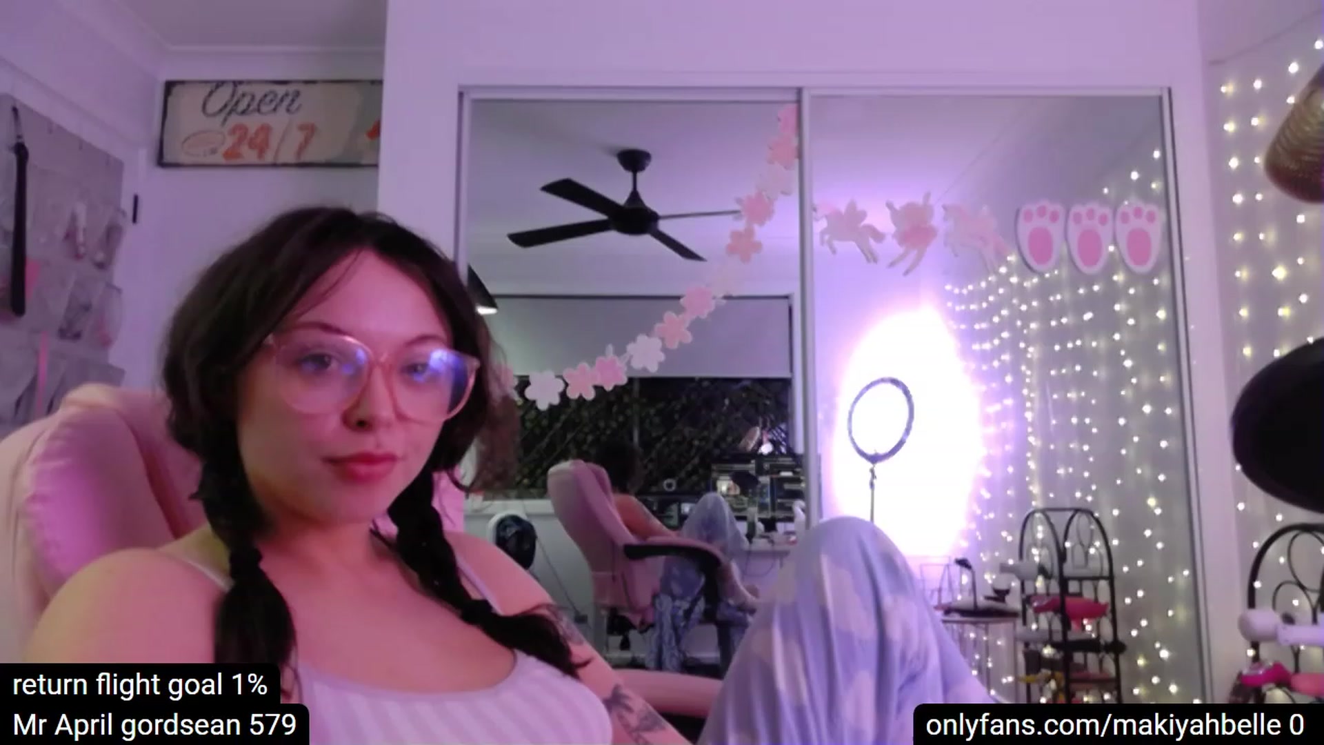Gallery image thumbnail from MakiyahBelle's myfreecams stream on, 04/18/2023, 12:00 image 10 of 20