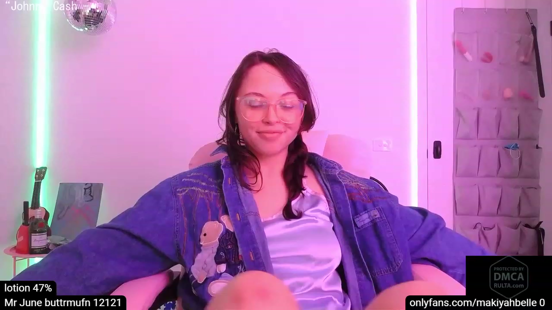 Gallery image thumbnail from MakiyahBelle's myfreecams stream on, 06/12/2023, 12:06 image 17 of 20