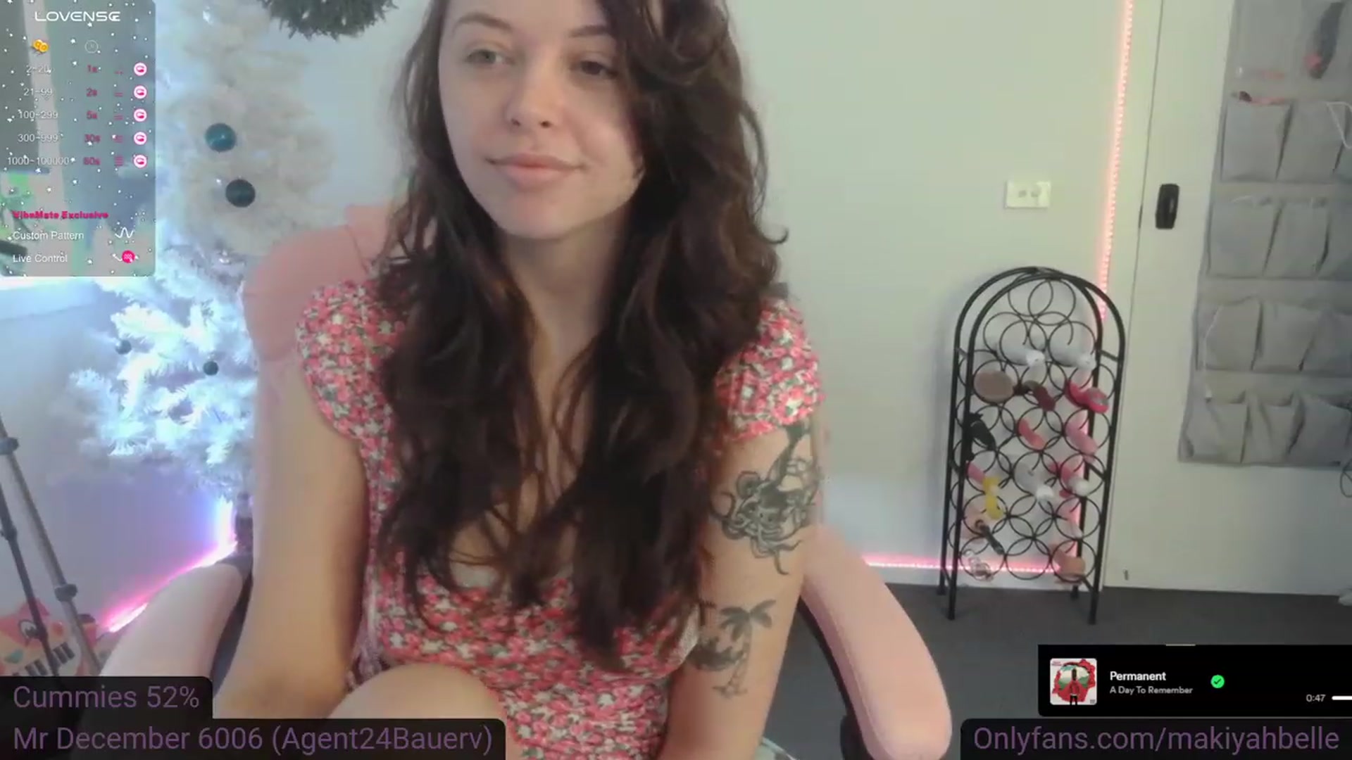 Gallery image thumbnail from MakiyahBelle's myfreecams stream on, 12/25/2023, 23:38 image 13 of 20