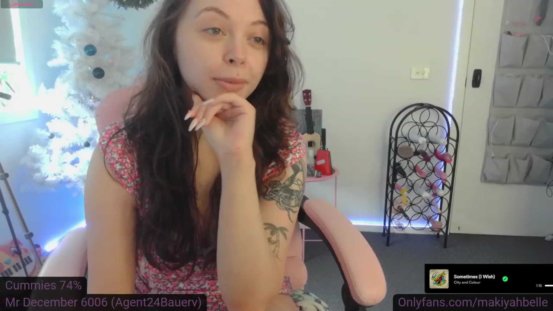 Gallery image thumbnail from MakiyahBelle's myfreecams stream on, 12/25/2023, 23:38 image 20 of 20