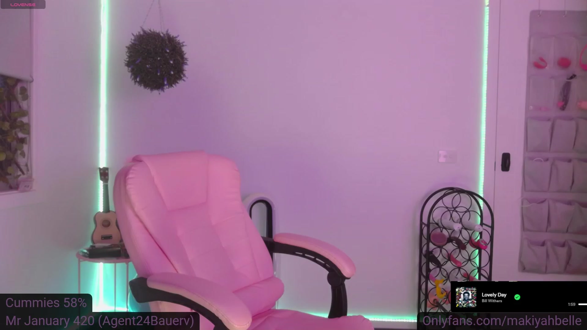 Gallery image thumbnail from MakiyahBelle's myfreecams stream on, 01/02/2024, 09:42 image 12 of 20