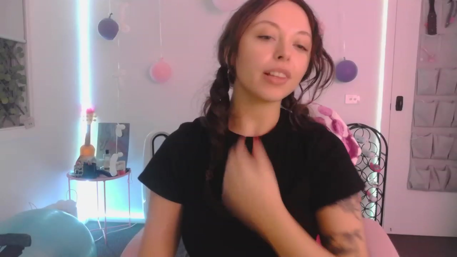 Gallery image thumbnail from MakiyahBelle's myfreecams stream on, 01/23/2024, 11:36 image 13 of 20