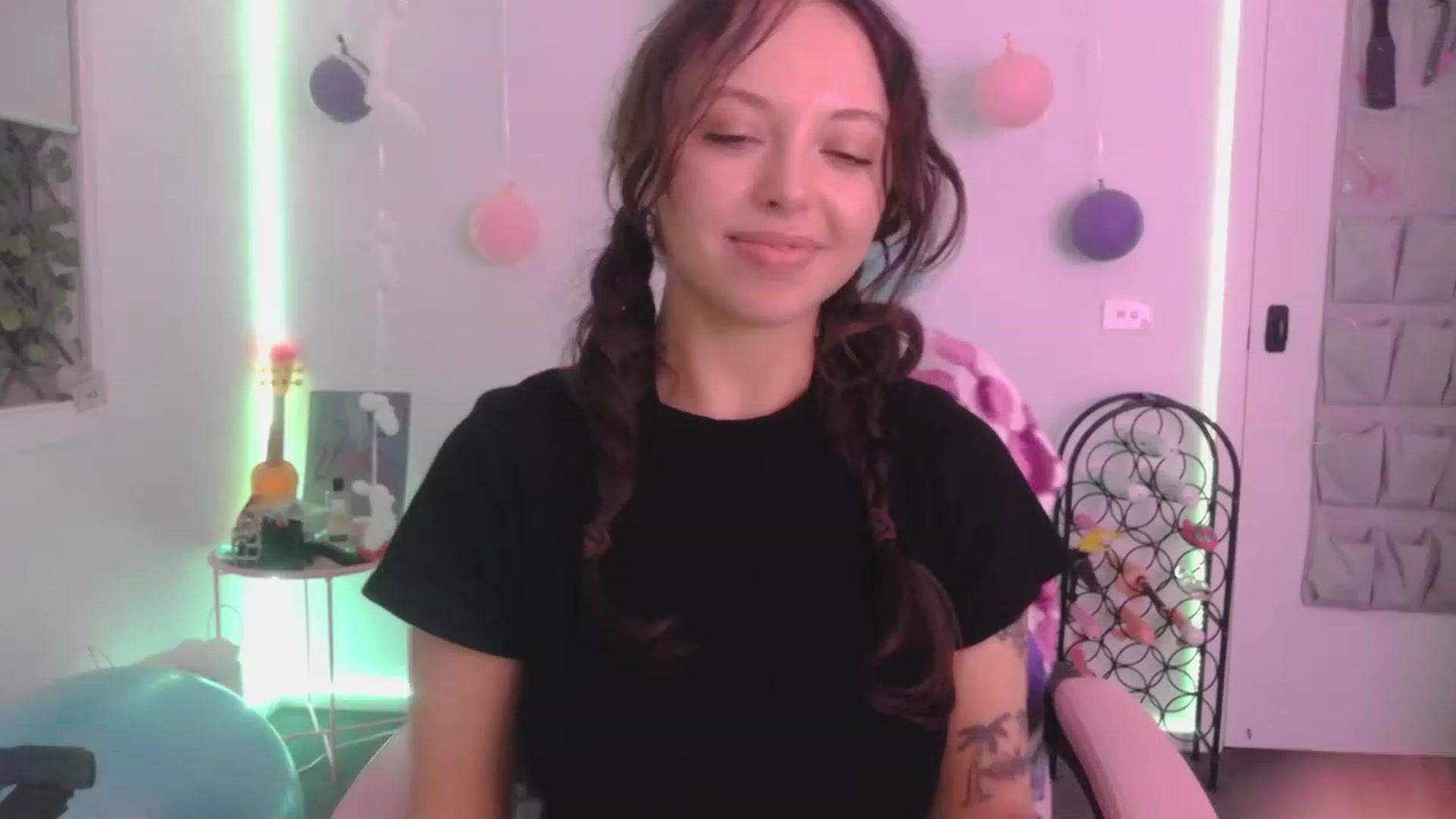 Gallery image thumbnail from MakiyahBelle's myfreecams stream on, 01/23/2024, 11:36 image 14 of 20