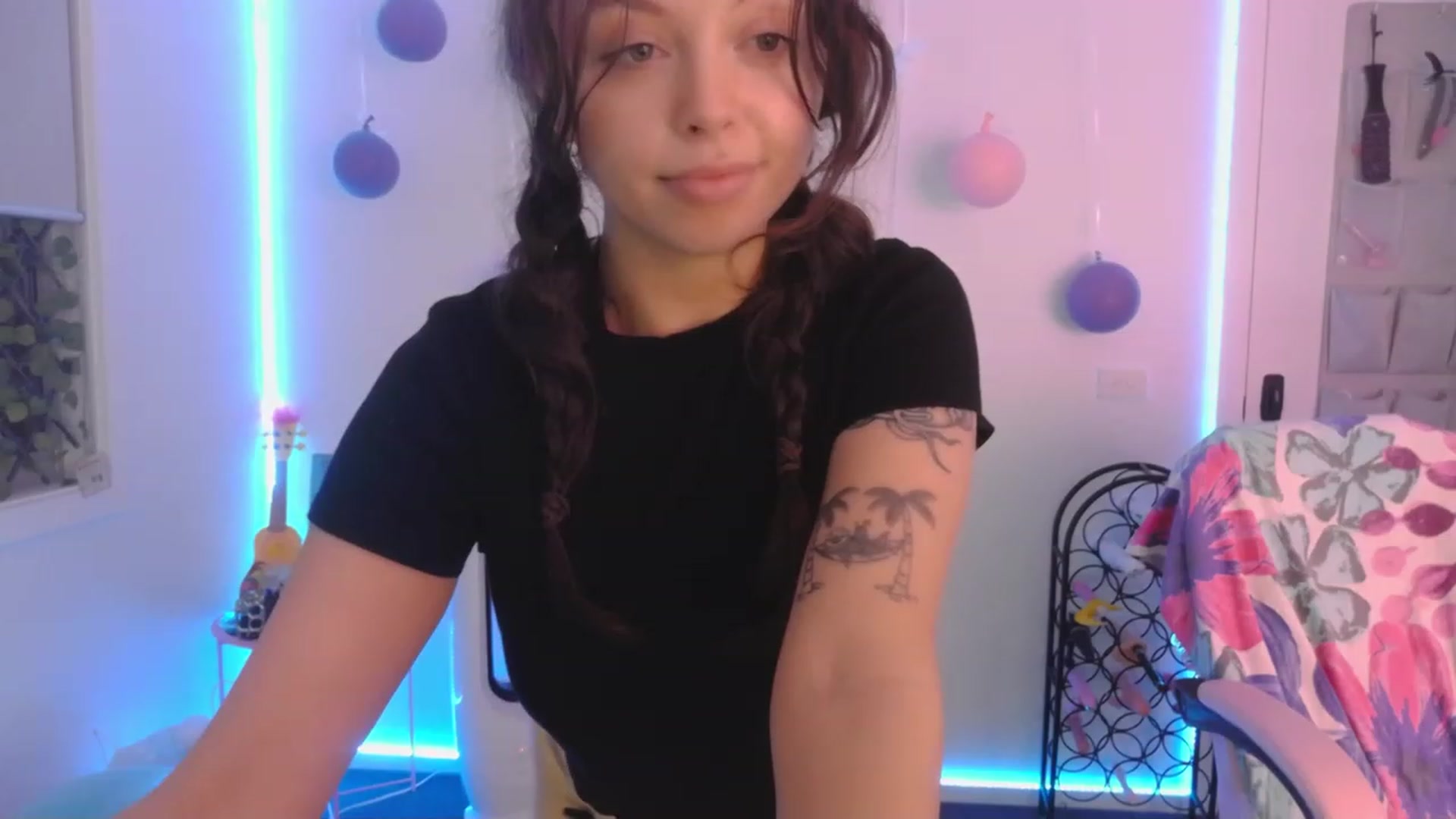 Gallery image thumbnail from MakiyahBelle's myfreecams stream on, 01/23/2024, 11:36 image 17 of 20
