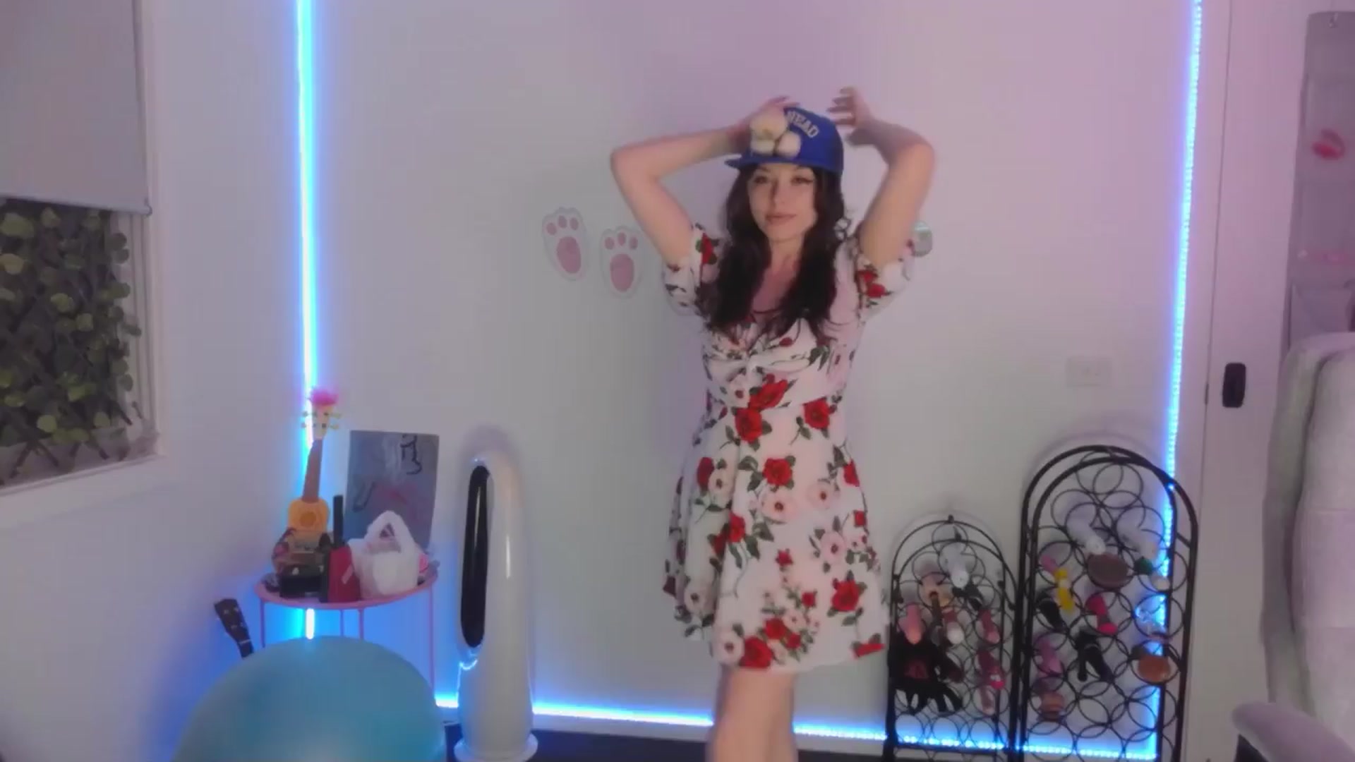Gallery image thumbnail from MakiyahBelle's myfreecams stream on, 04/02/2024, 10:51 image 12 of 20
