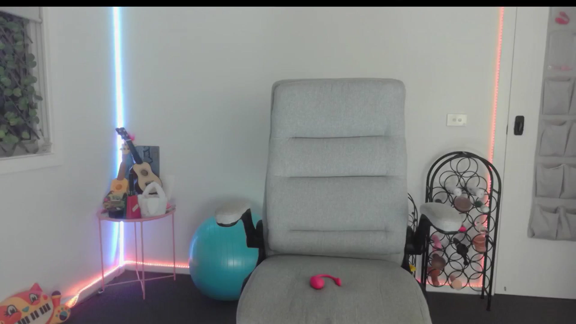 Gallery image thumbnail from MakiyahBelle's myfreecams stream on, 05/12/2024, 11:33 image 7 of 20