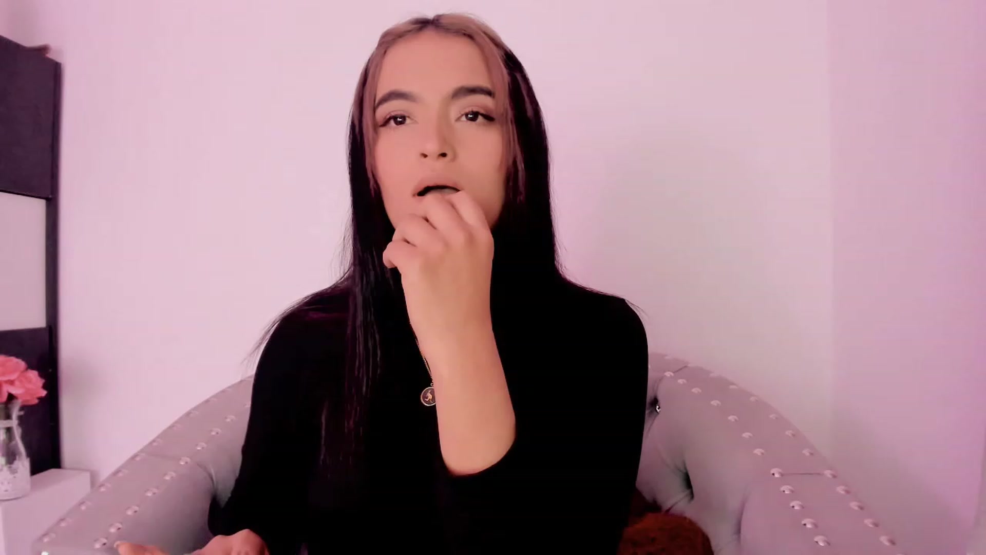 Gallery image thumbnail from Malice_sweet's myfreecams stream on, 03/27/2023, 07:04 image 12 of 20