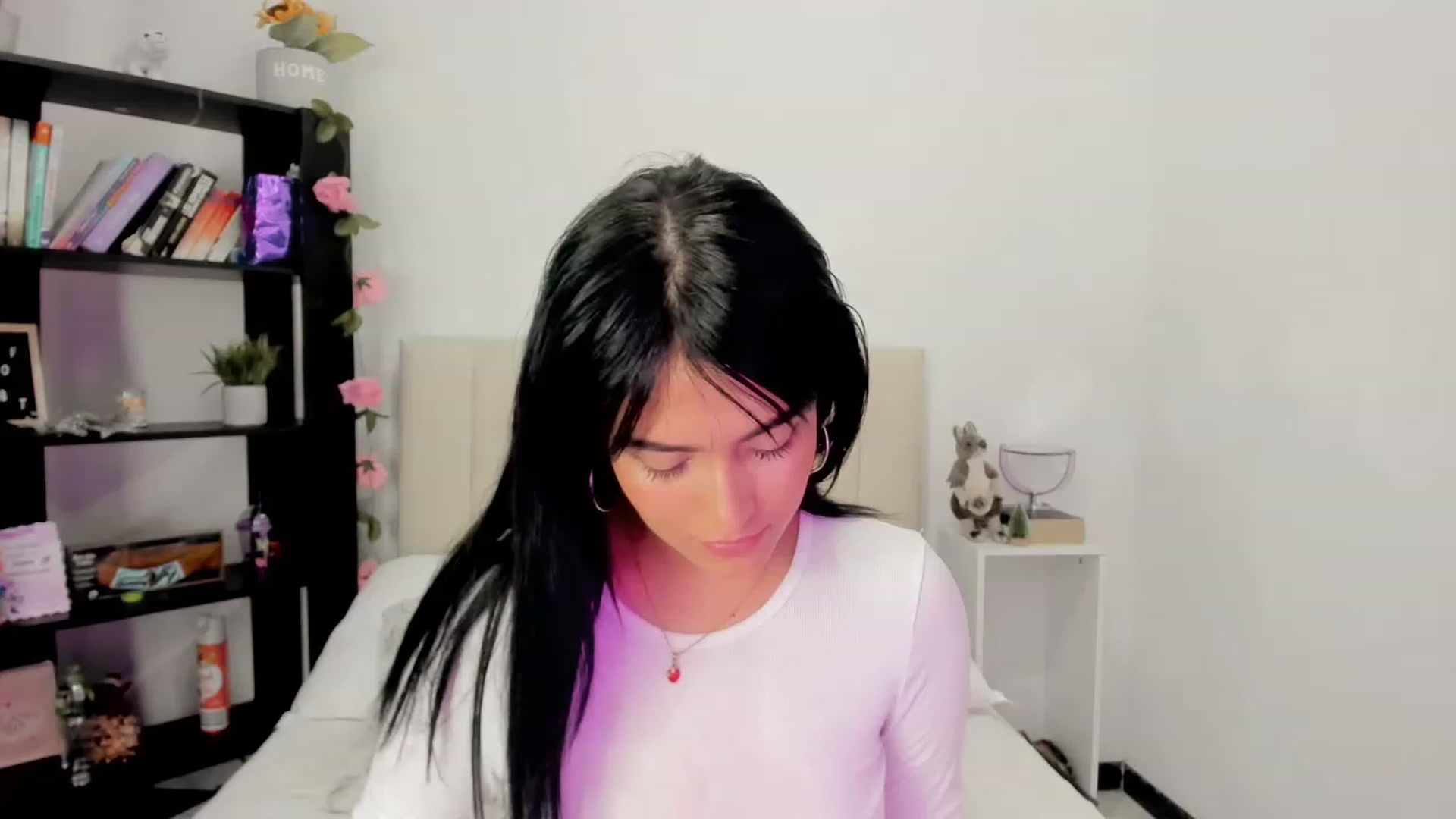 Gallery image thumbnail from Malice_sweet's myfreecams stream on, 05/22/2023, 07:19 image 17 of 20