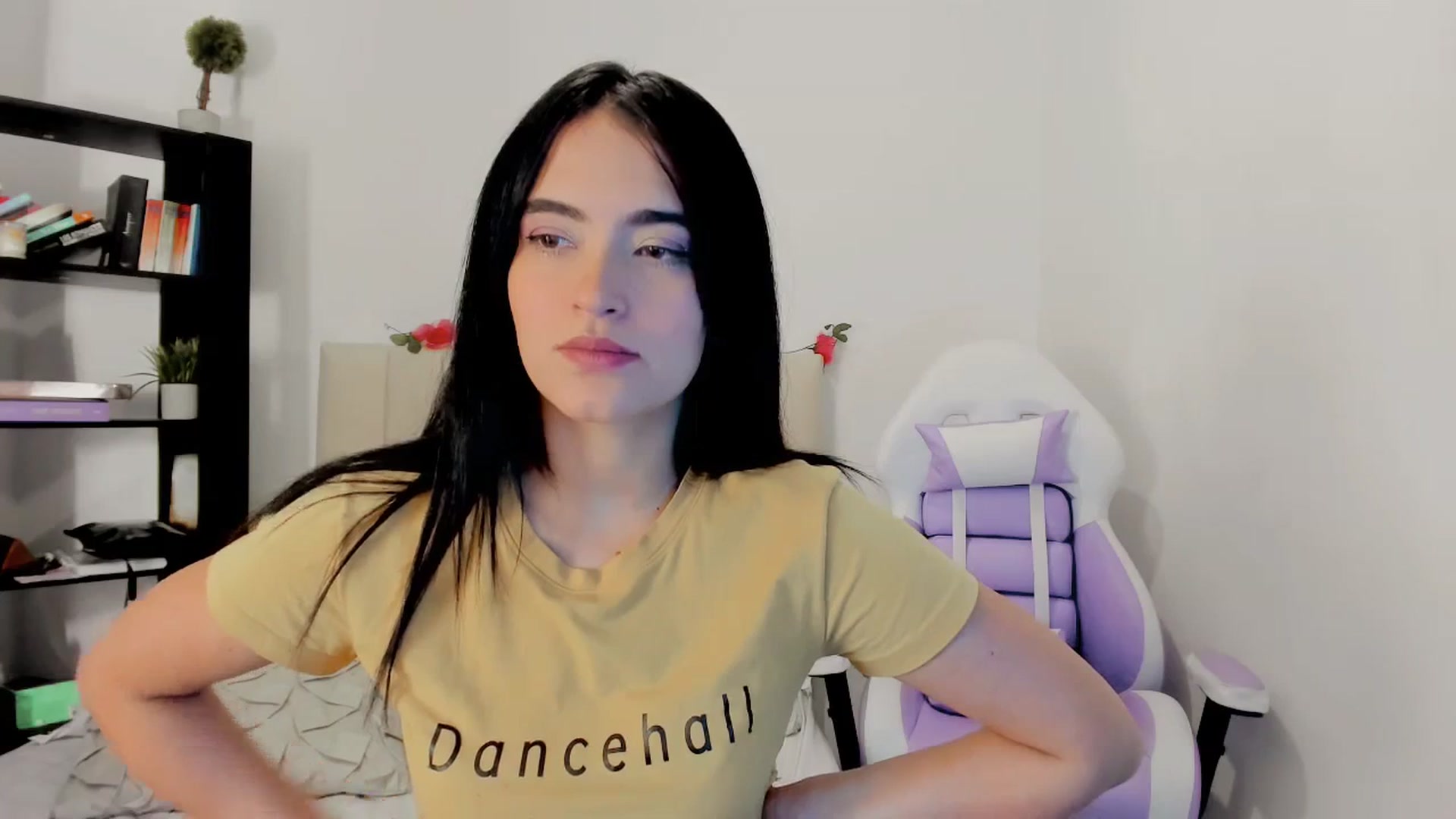Gallery image thumbnail from Malice_sweet's myfreecams stream on, 08/22/2023, 07:57 image 9 of 20