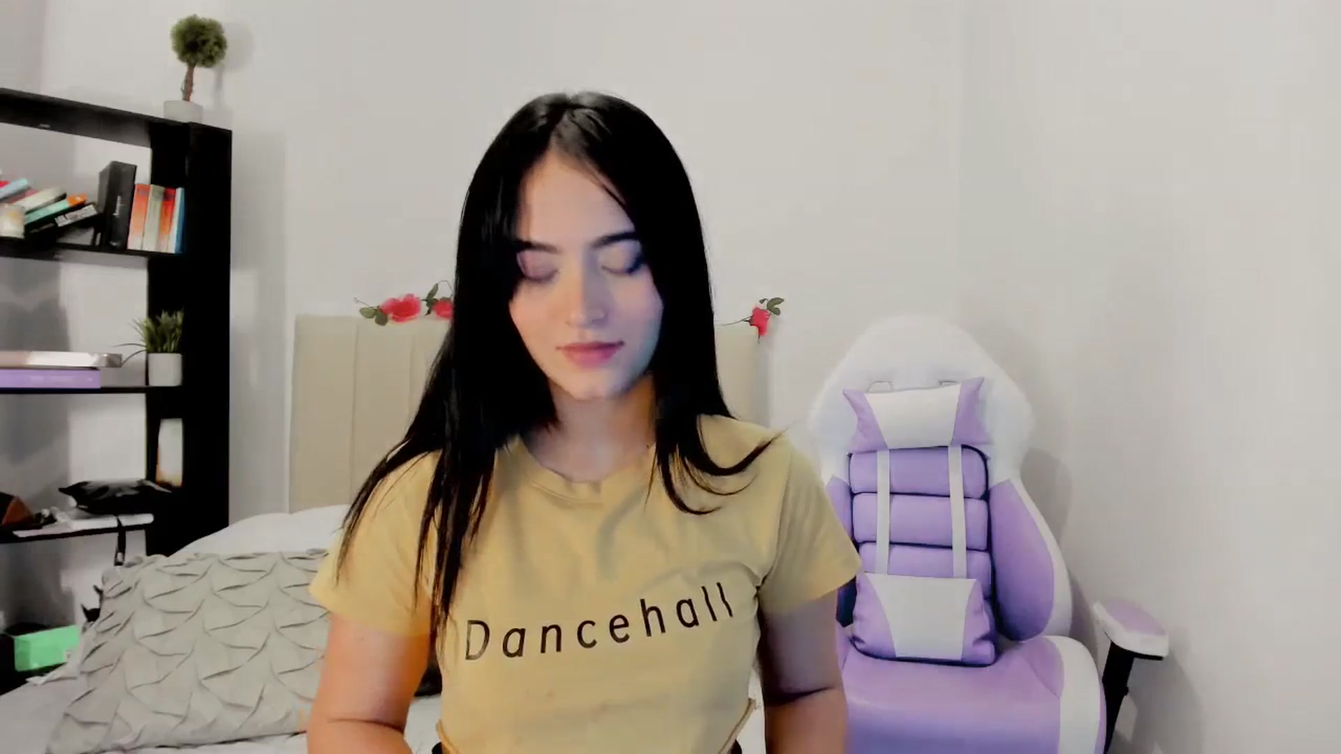Gallery image thumbnail from Malice_sweet's myfreecams stream on, 08/22/2023, 07:57 image 5 of 20