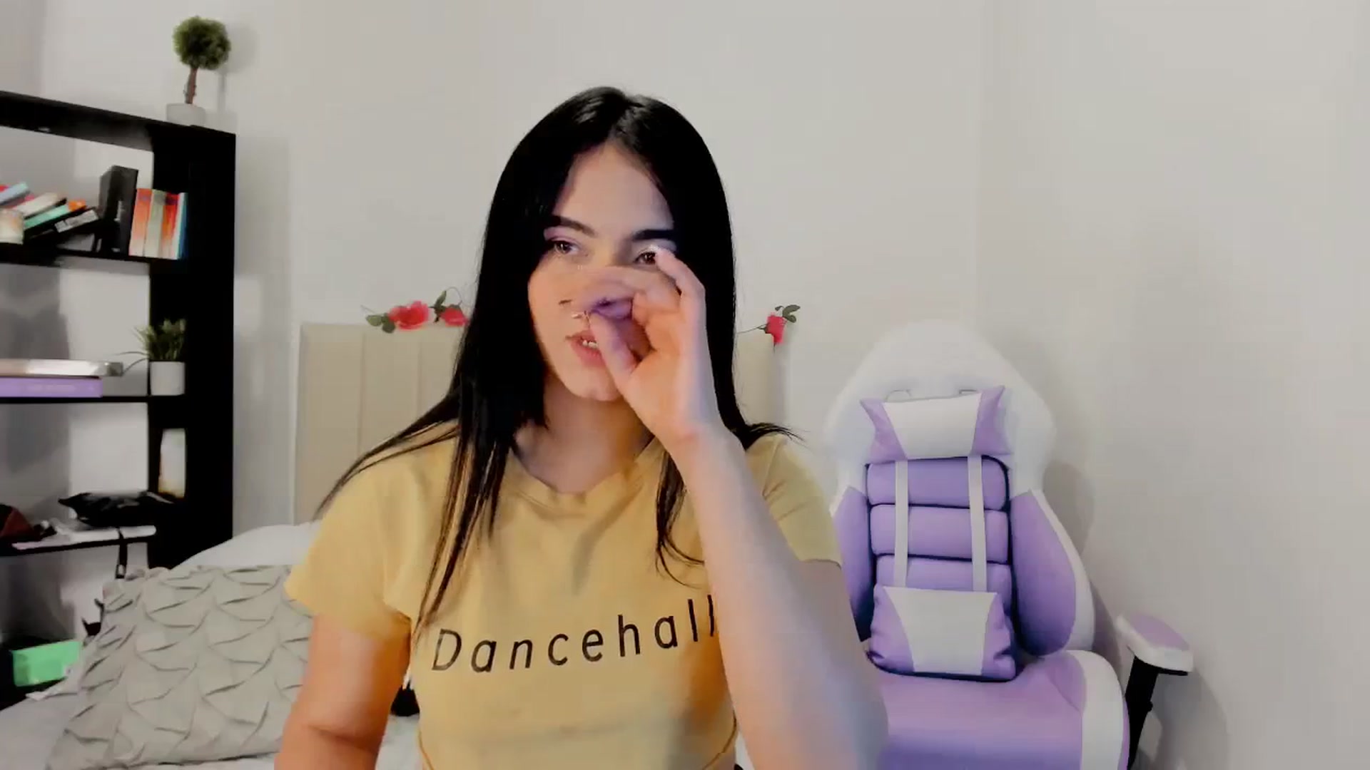 Gallery image thumbnail from Malice_sweet's myfreecams stream on, 08/22/2023, 07:57 image 13 of 20