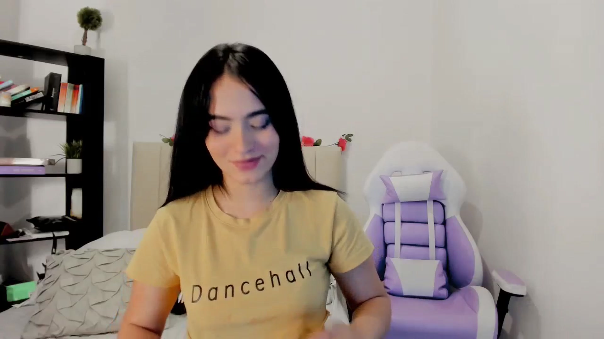 Gallery image thumbnail from Malice_sweet's myfreecams stream on, 08/22/2023, 07:57 image 8 of 20