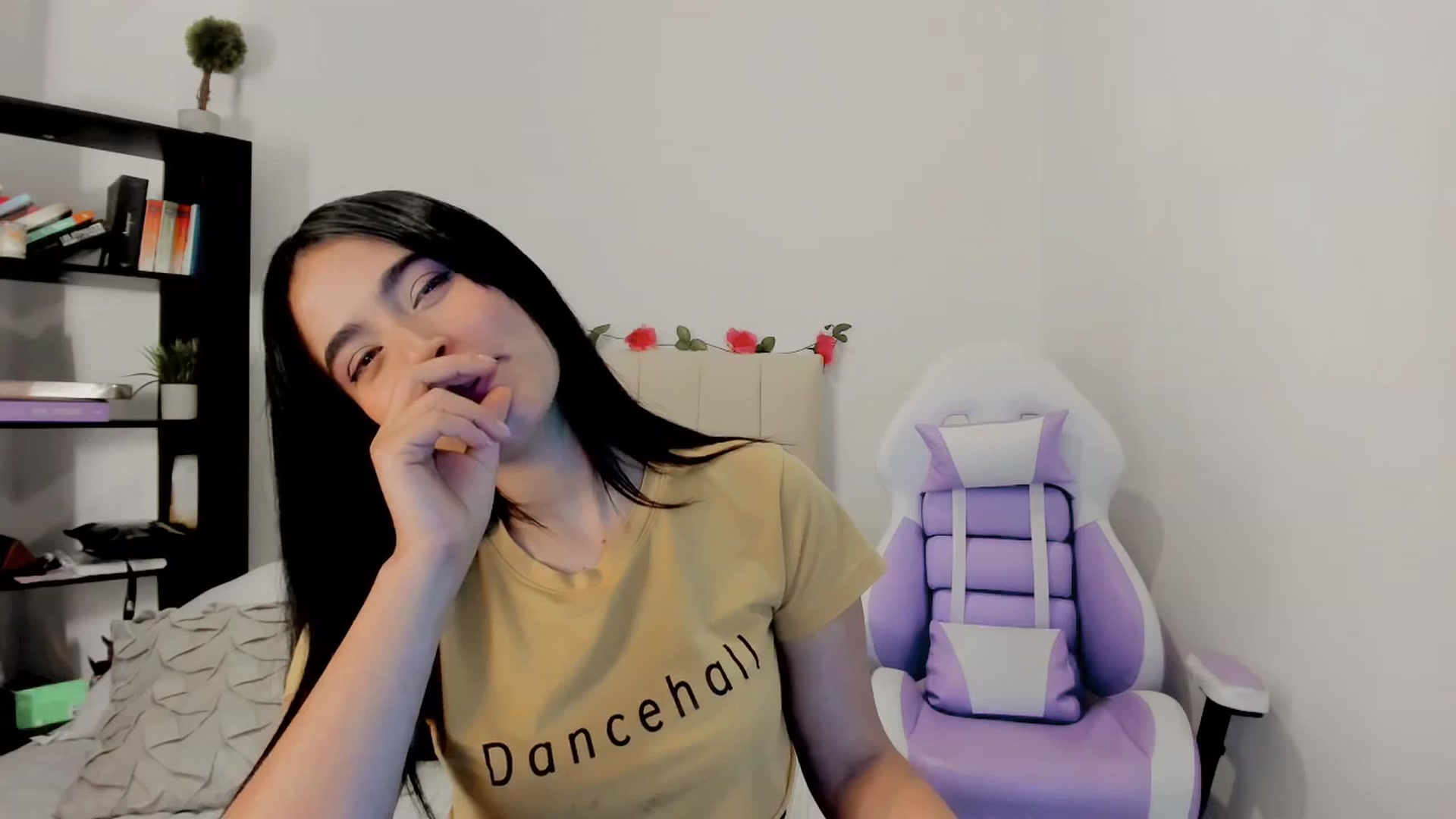 Gallery image thumbnail from Malice_sweet's myfreecams stream on, 08/22/2023, 08:59 image 3 of 20