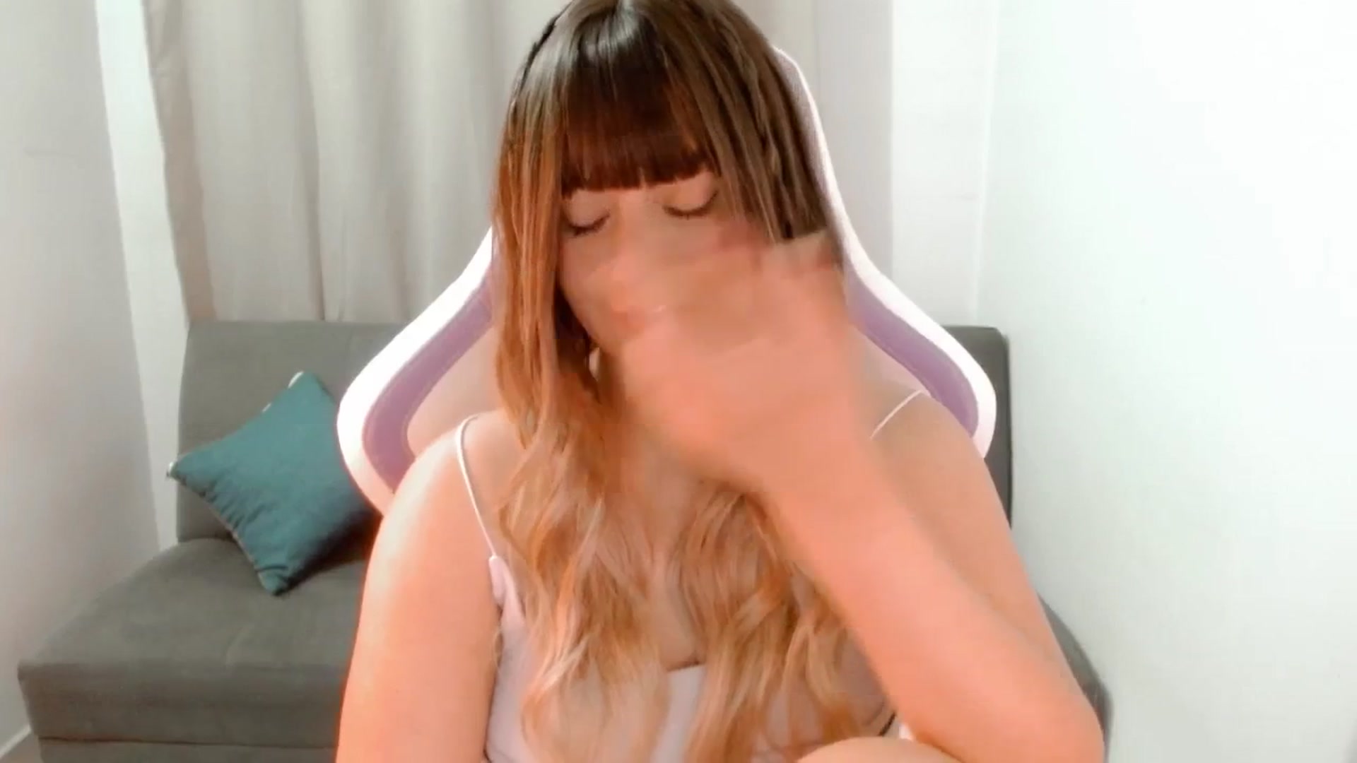 Gallery image thumbnail from Malice_sweet's myfreecams stream on, 09/18/2025, 03:50 image 10 of 20