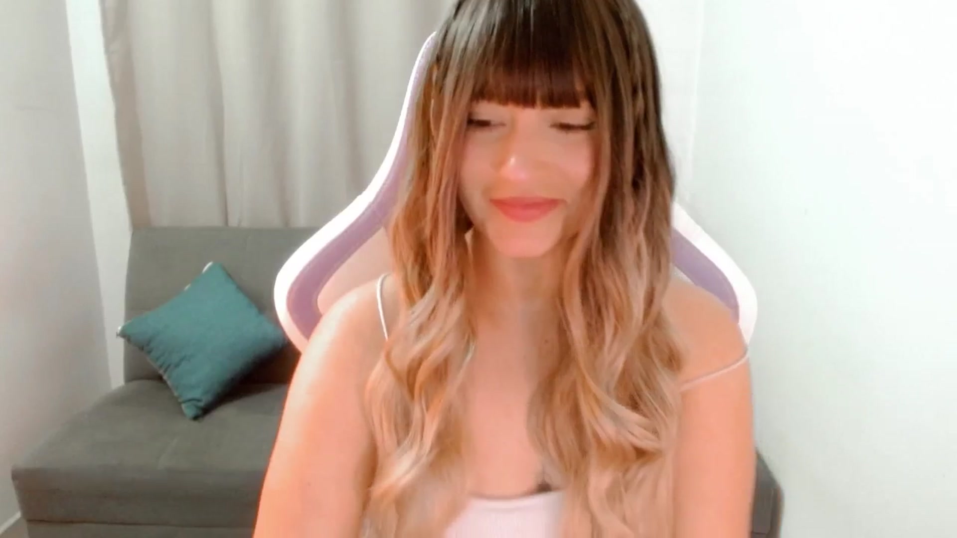 Gallery image thumbnail from Malice_sweet's myfreecams stream on, 09/18/2025, 03:50 image 7 of 20