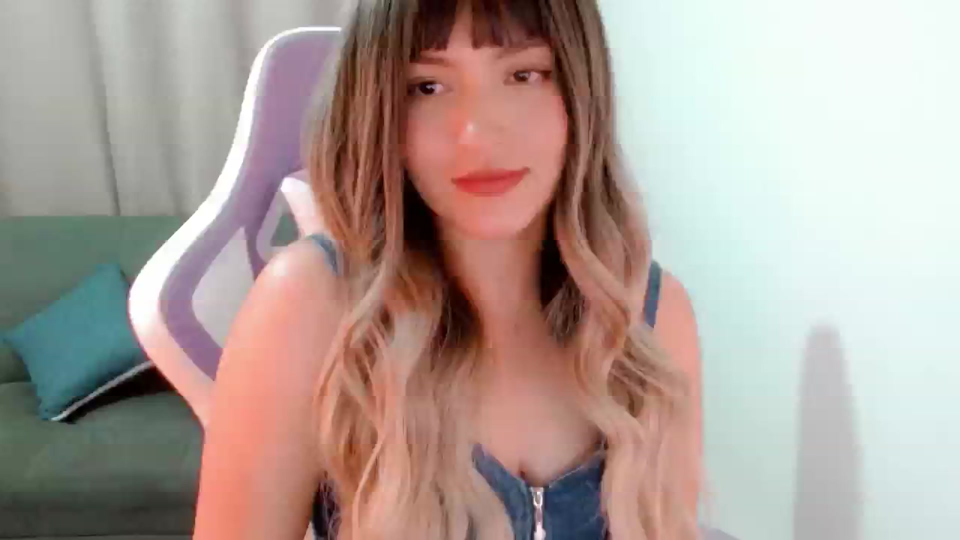 Gallery image thumbnail from Malice_sweet's myfreecams stream on, 09/26/2025, 04:37 image 17 of 20