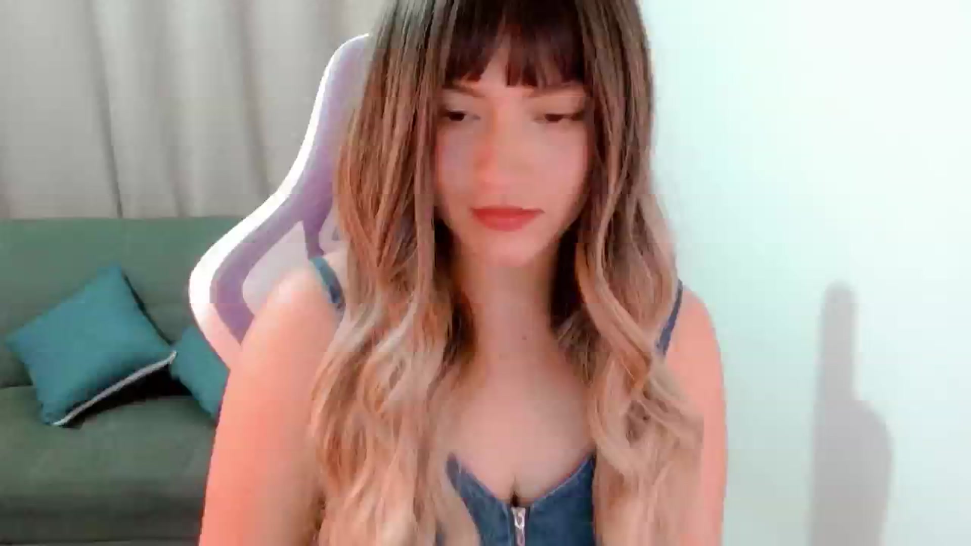 Gallery image thumbnail from Malice_sweet's myfreecams stream on, 09/26/2025, 04:37 image 16 of 20
