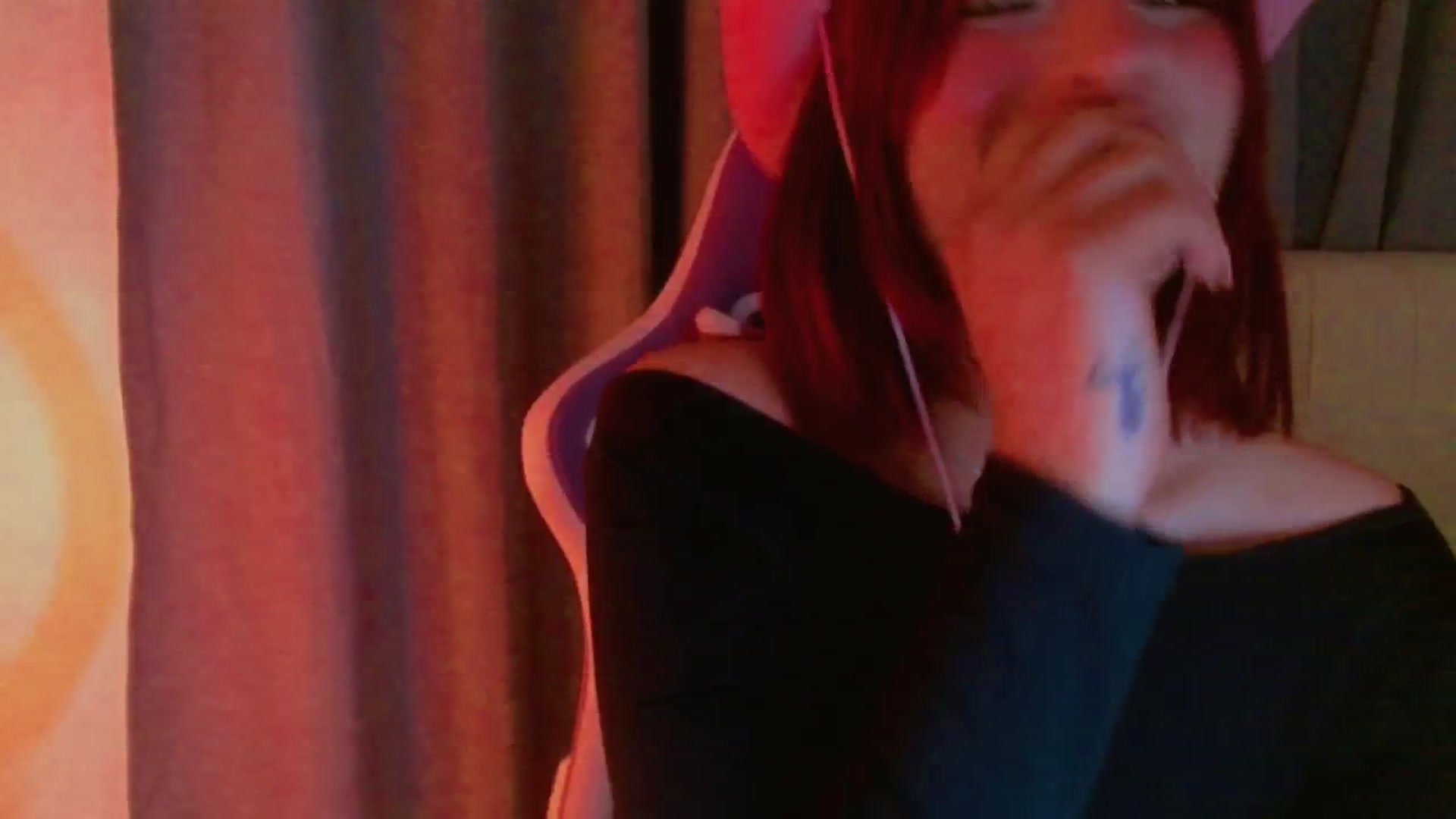 Gallery image thumbnail from Malice_sweet's myfreecams stream on, 12/17/2025, 08:55 image 16 of 20