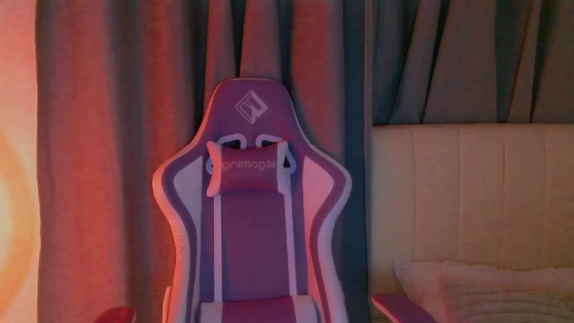 Gallery image thumbnail from Malice_sweet's myfreecams stream on, 12/17/2025, 09:40 image 9 of 20