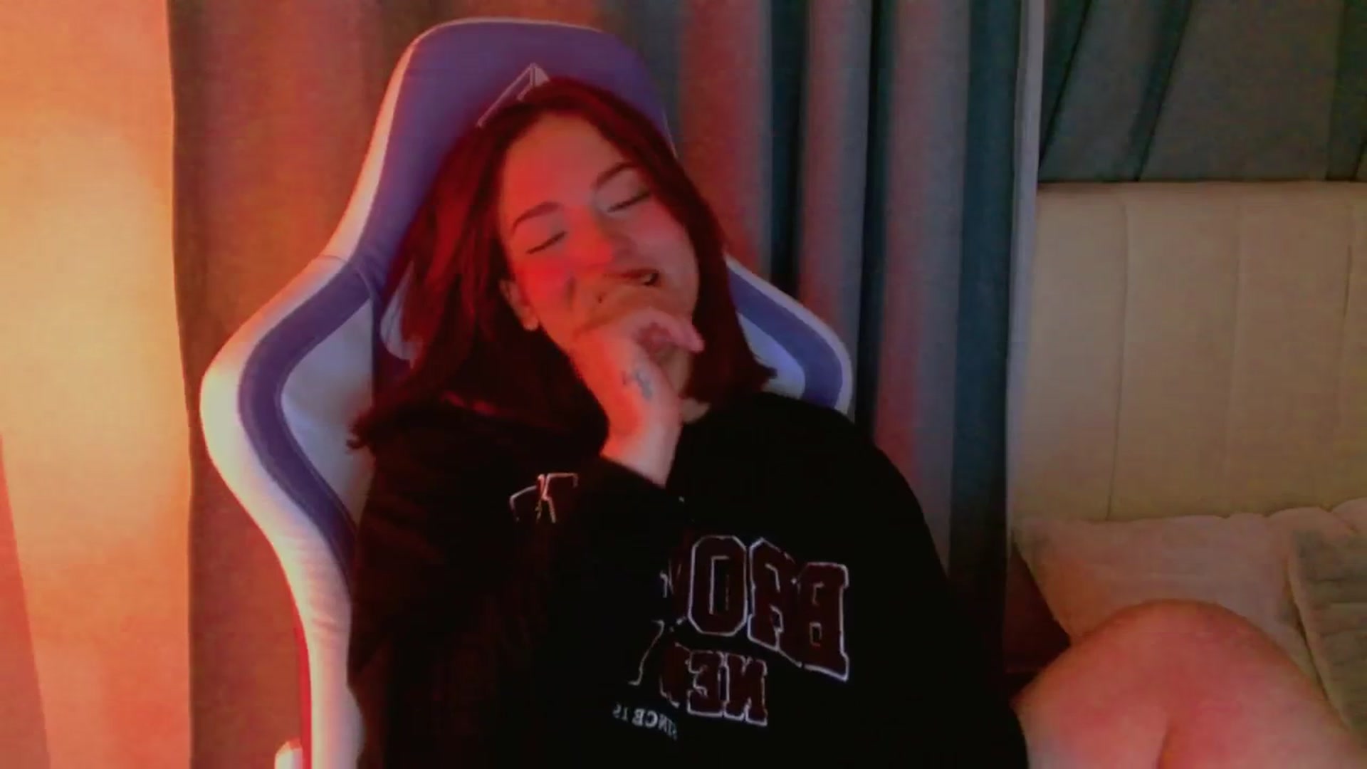 Gallery image thumbnail from Malice_sweet's myfreecams stream on, 12/21/2025, 10:32 image 20 of 20