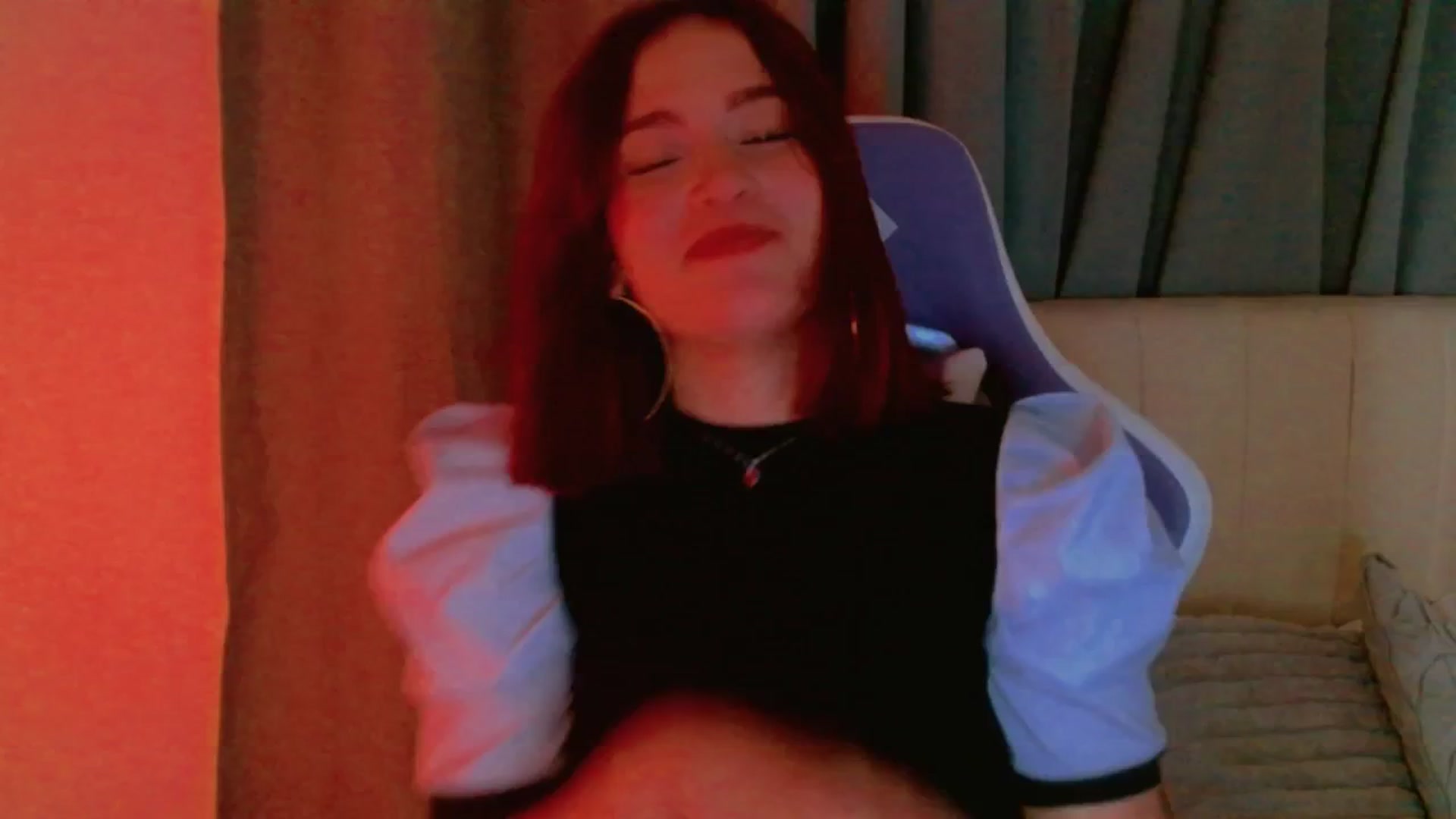 Gallery image thumbnail from Malice_sweet's myfreecams stream on, 12/23/2025, 10:25 image 4 of 20