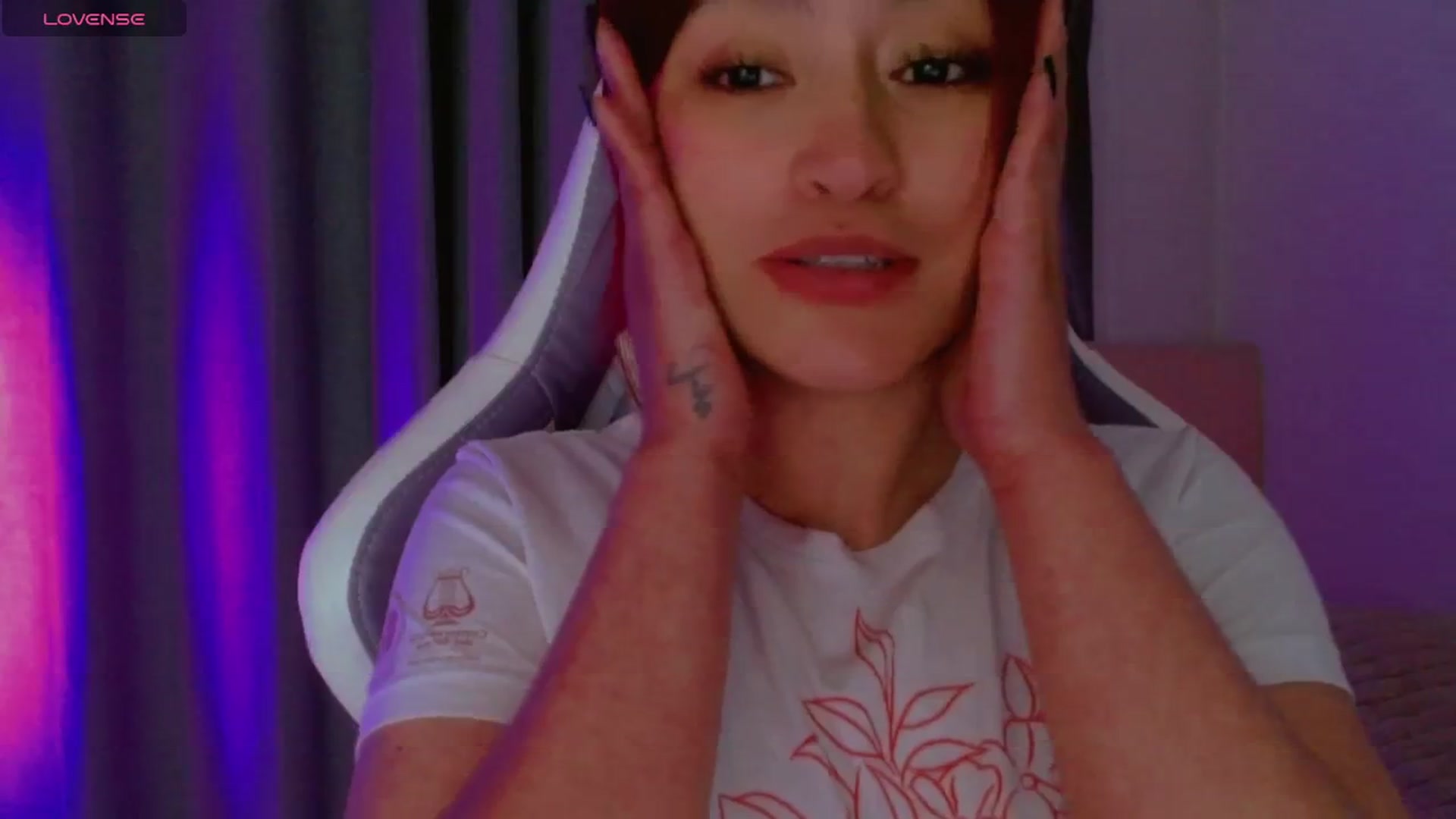 Gallery image thumbnail from Malice_sweet's myfreecams stream on, 03/04/2026, 10:25 image 11 of 20