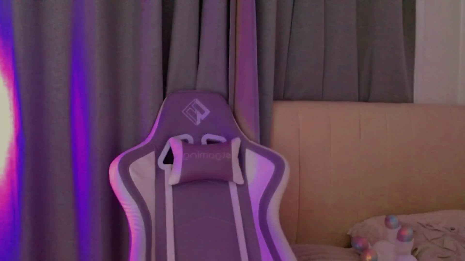 Gallery image thumbnail from Malice_sweet's myfreecams stream on, 04/11/2026, 11:50 image 18 of 20