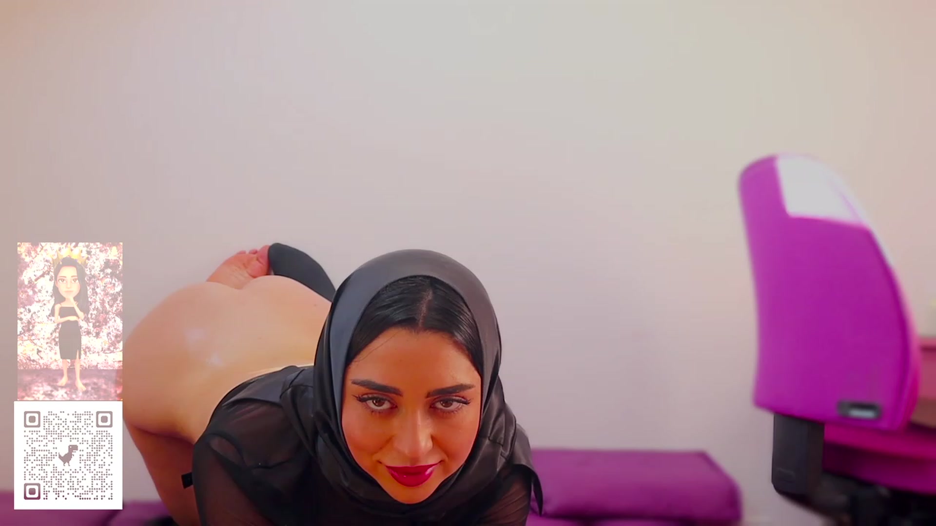Gallery image thumbnail from Malika33's myfreecams stream on, 05/27/2023, 20:31 image 8 of 20