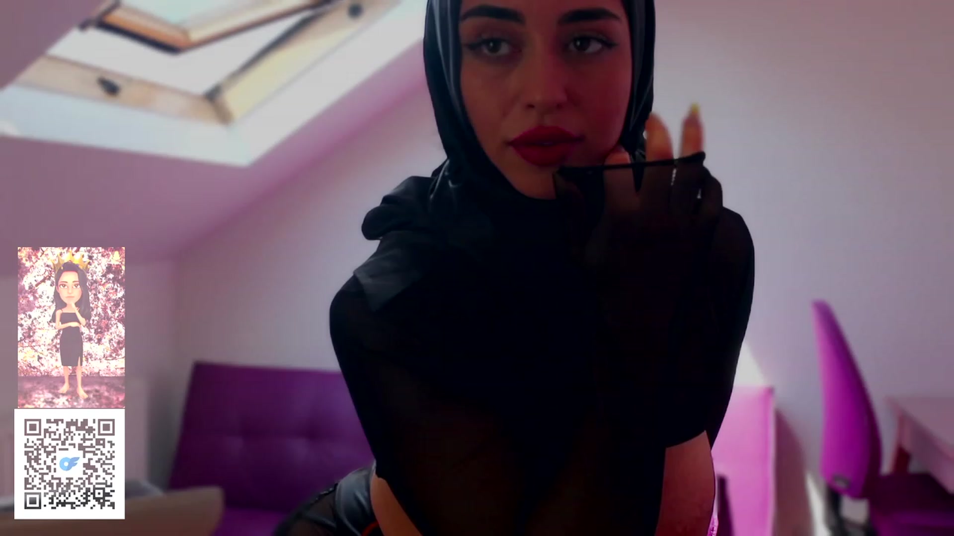 Gallery image thumbnail from Malika33's myfreecams stream on, 06/03/2023, 15:25 image 6 of 20