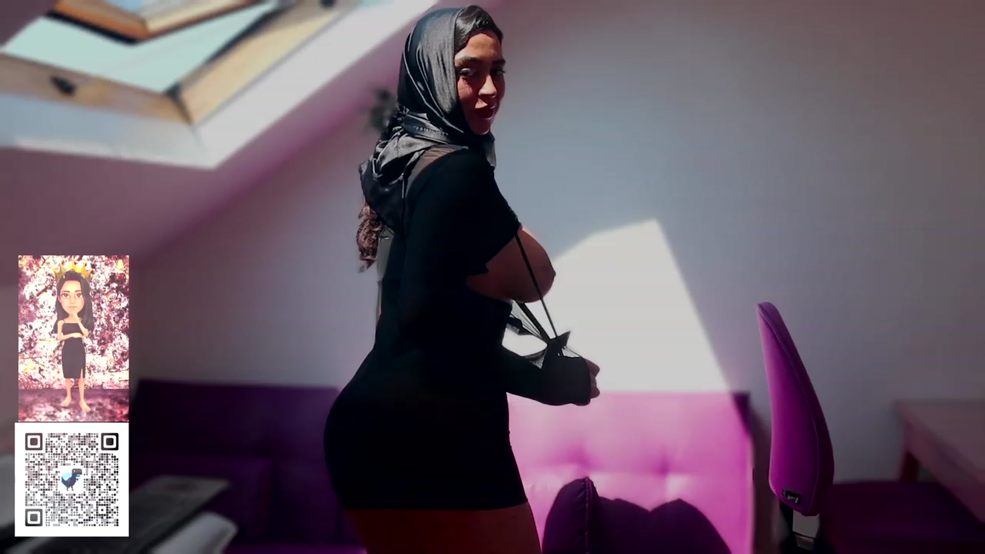 Gallery image thumbnail from Malika33's myfreecams stream on, 06/04/2023, 16:23 image 8 of 20