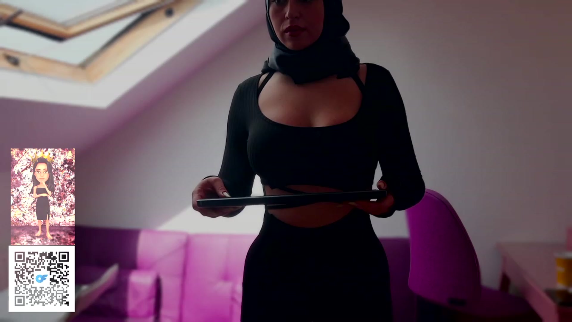 Gallery image thumbnail from Malika33's myfreecams stream on, 06/05/2023, 14:13 image 17 of 20
