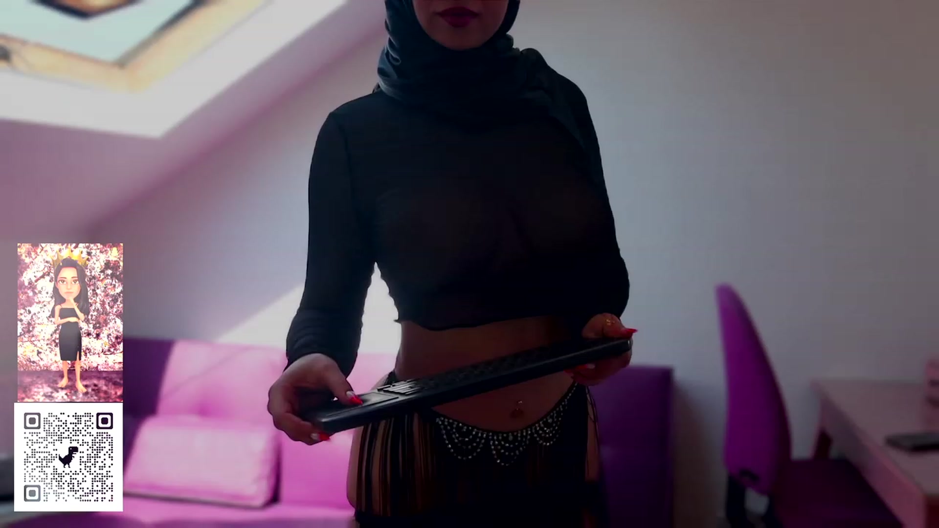 Gallery image thumbnail from Malika33's myfreecams stream on, 06/07/2023, 12:58 image 17 of 20