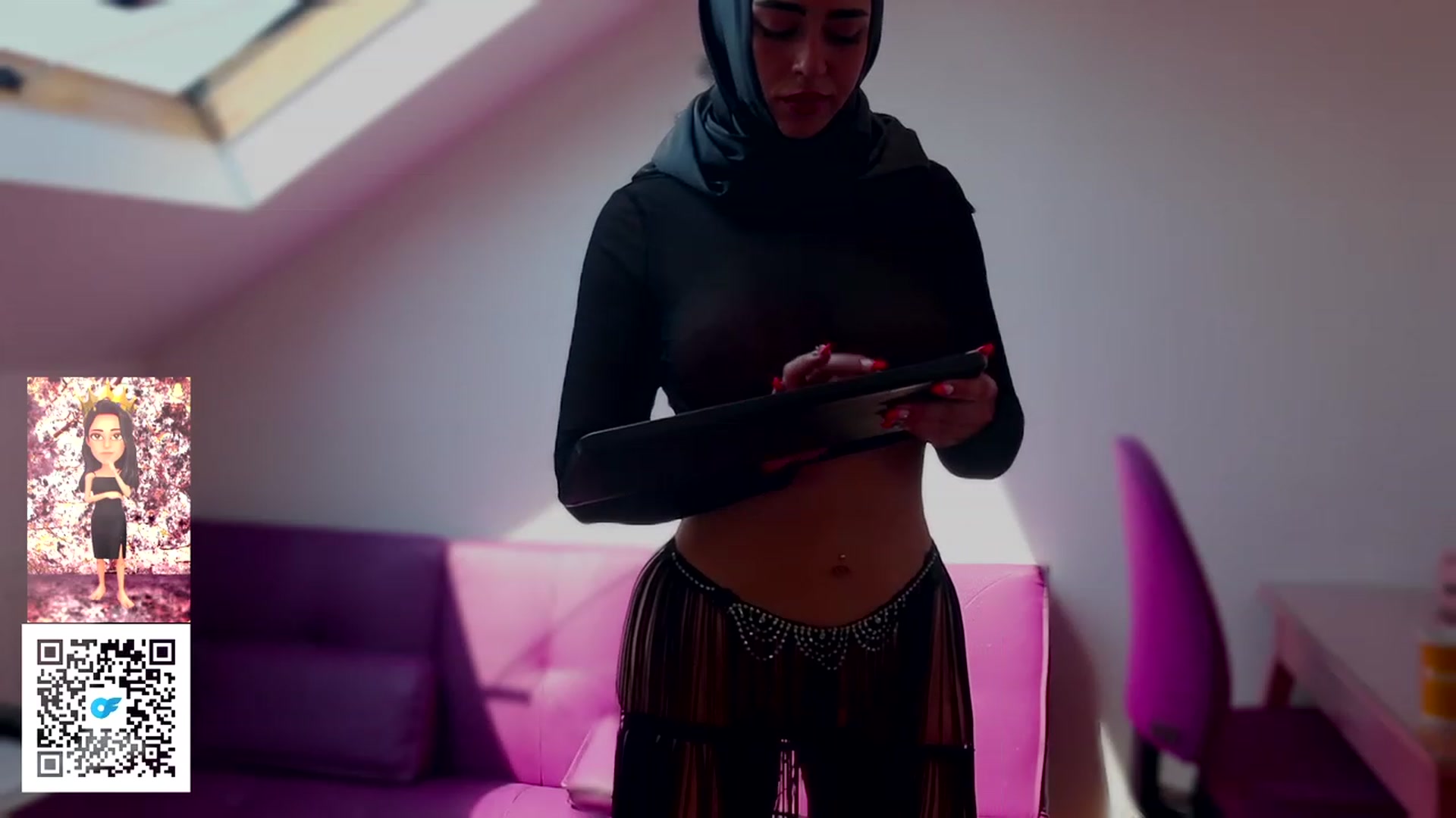 Gallery image thumbnail from Malika33's myfreecams stream on, 06/07/2023, 20:12 image 11 of 20