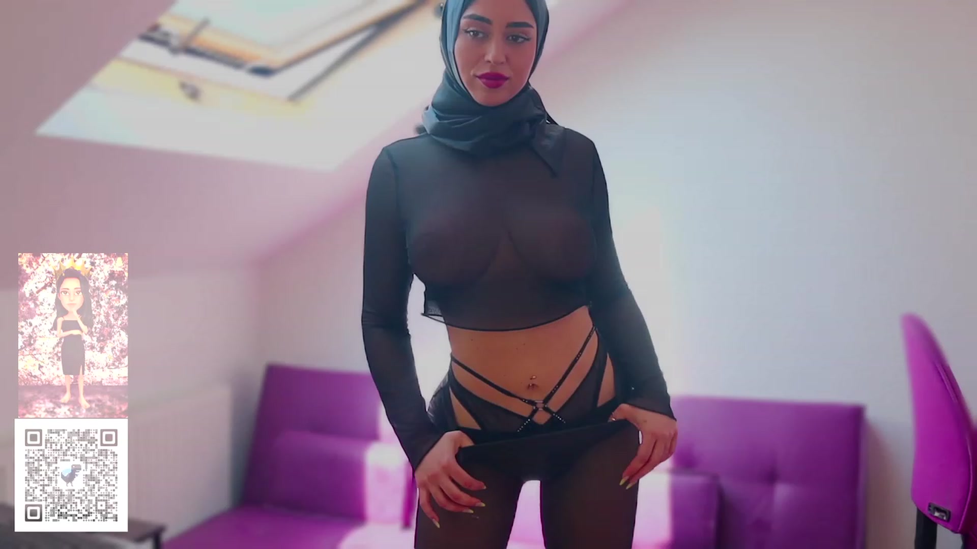 Gallery image thumbnail from Malika33's myfreecams stream on, 06/08/2023, 18:34 image 5 of 20