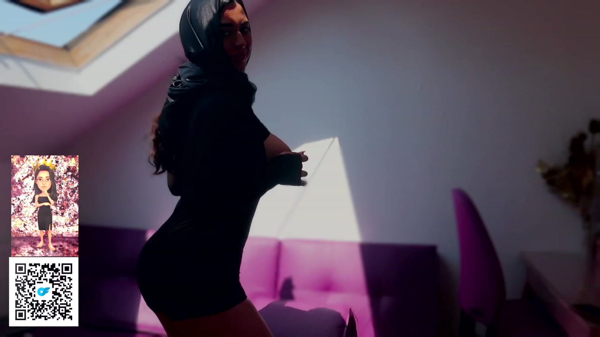 Gallery image thumbnail from Malika33's myfreecams stream on, 06/09/2023, 13:40 image 15 of 20