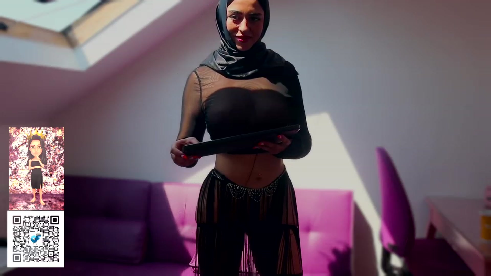 Gallery image thumbnail from Malika33's myfreecams stream on, 06/10/2023, 19:52 image 5 of 20