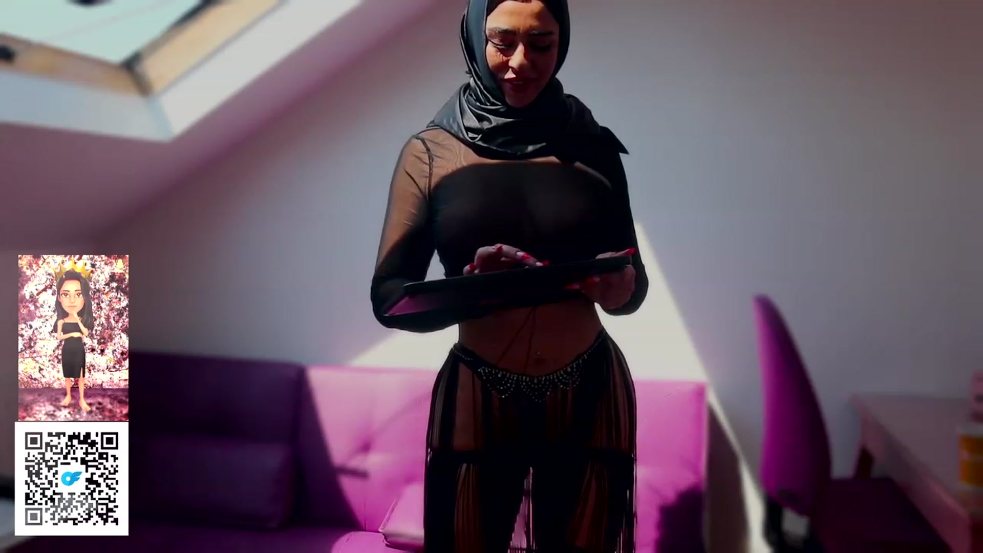 Gallery image thumbnail from Malika33's myfreecams stream on, 06/10/2023, 19:52 image 13 of 20