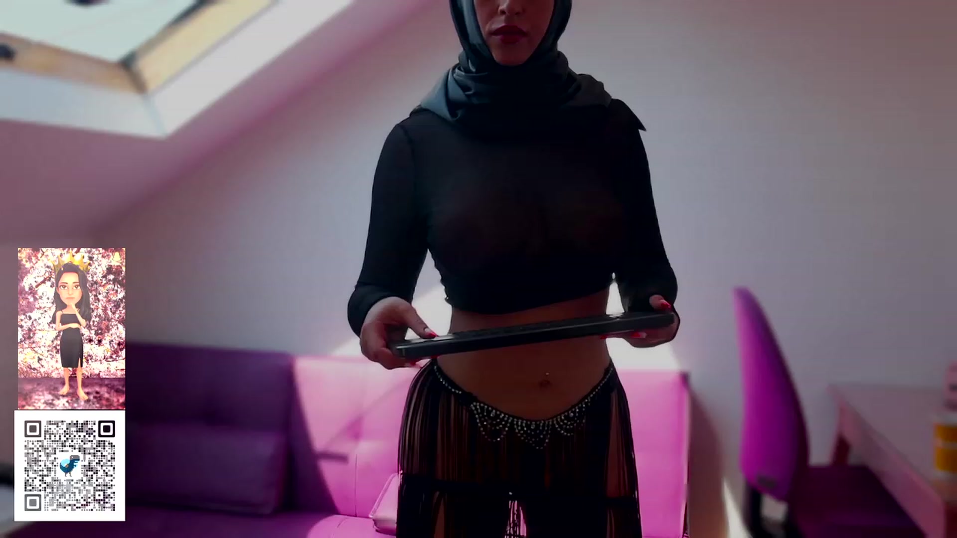 Gallery image thumbnail from Malika33's myfreecams stream on, 06/11/2023, 08:37 image 5 of 20
