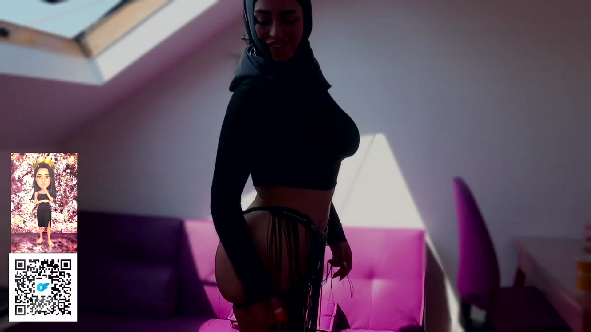Gallery image thumbnail from Malika33's myfreecams stream on, 06/15/2023, 13:09 image 4 of 20