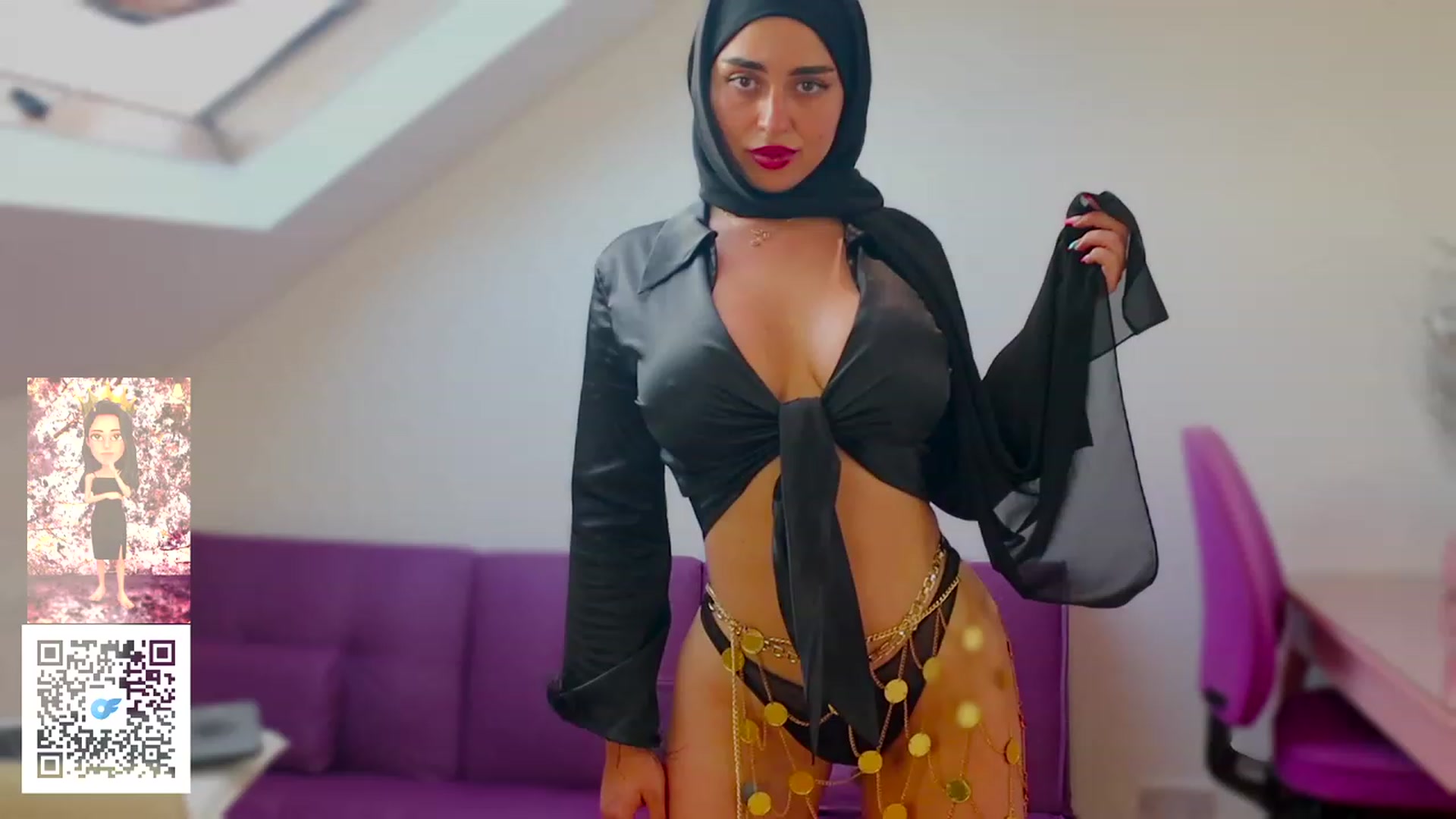 Gallery image thumbnail from Malika33's myfreecams stream on, 06/24/2023, 20:02 image 10 of 20