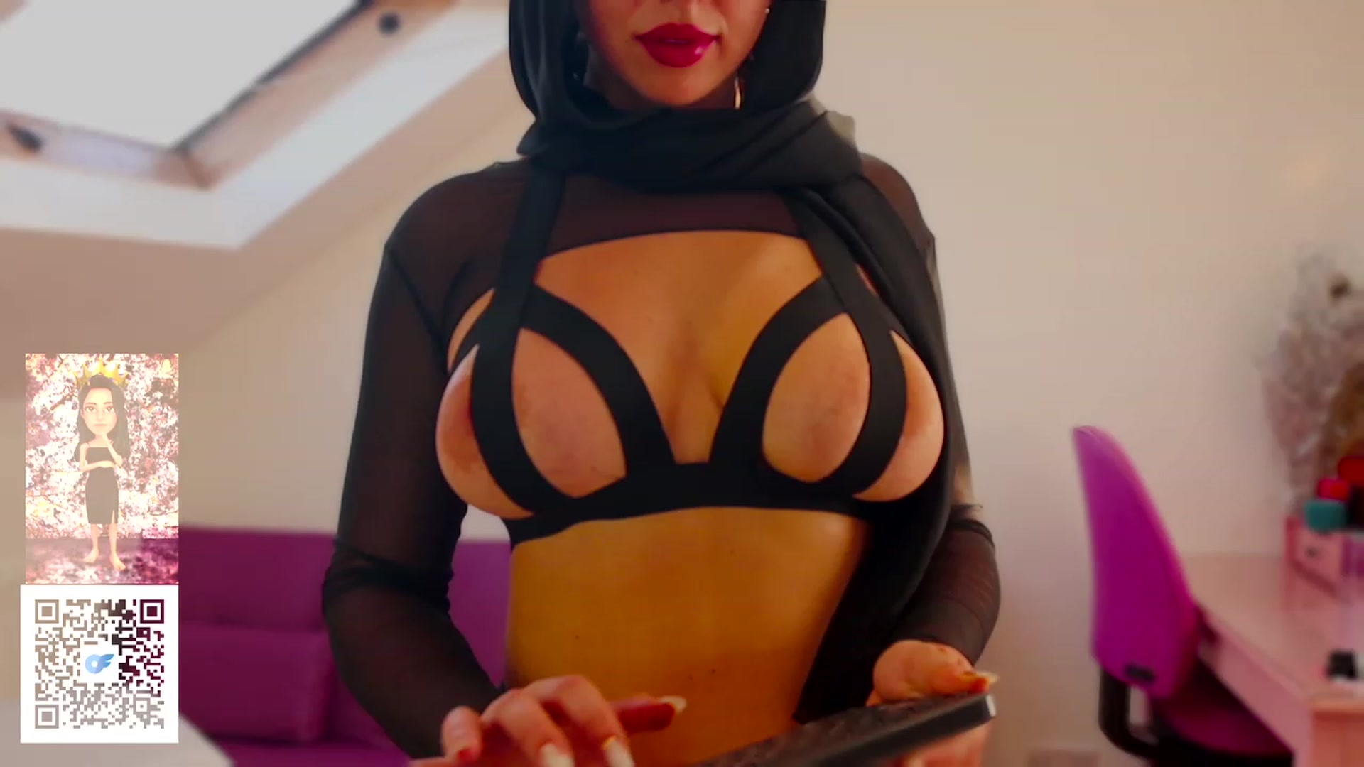 Gallery image thumbnail from Malika33's myfreecams stream on, 07/05/2023, 19:23 image 5 of 20